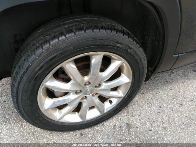 1C4PJLDB5HW522950 Jeep Cherokee Limited Fwd