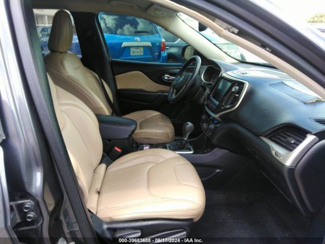 1C4PJLDB5HW522950 Jeep Cherokee Limited Fwd