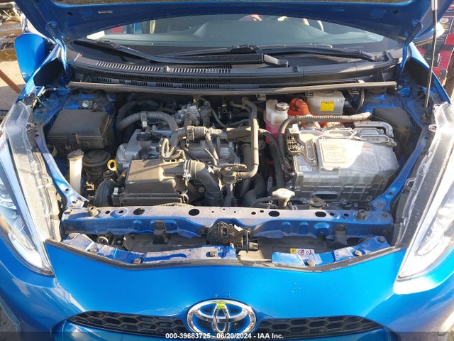Toyota Prius C Three 2018 JTDKDTB37J1603982 Image 10