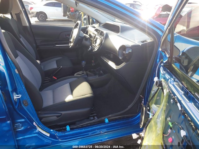 Toyota Prius C Three 2018 JTDKDTB37J1603982 Image 5