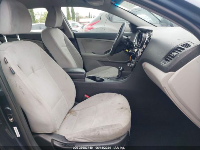 KNAGM4A77F5558460 KIA Optima Lx