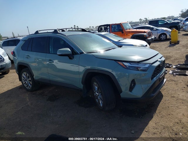 Toyota Rav4 Xle Premium 2022 2T3C1RFV3NW230944 головне зображення