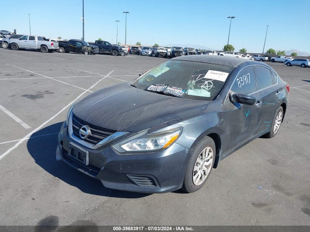 Nissan Altima 2.5 S 2018 1N4AL3AP0JC135249 Image 2