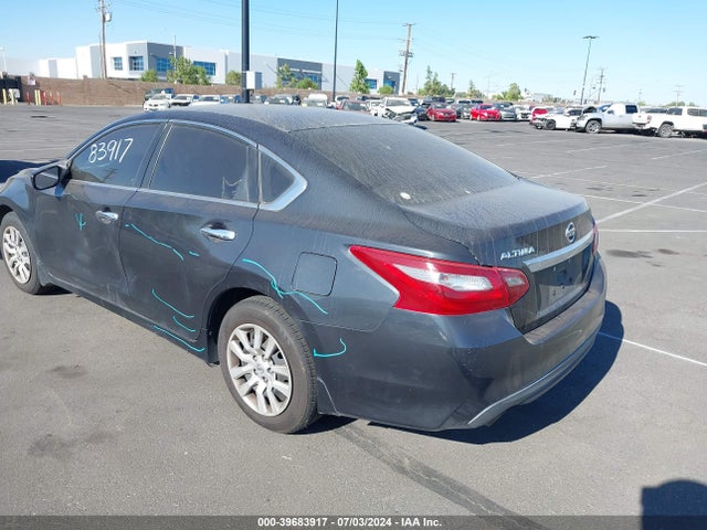 Nissan Altima 2.5 S 2018 1N4AL3AP0JC135249 Image 3