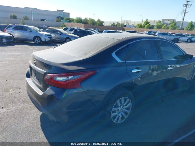 Nissan Altima 2.5 S 2018 1N4AL3AP0JC135249 Image 4