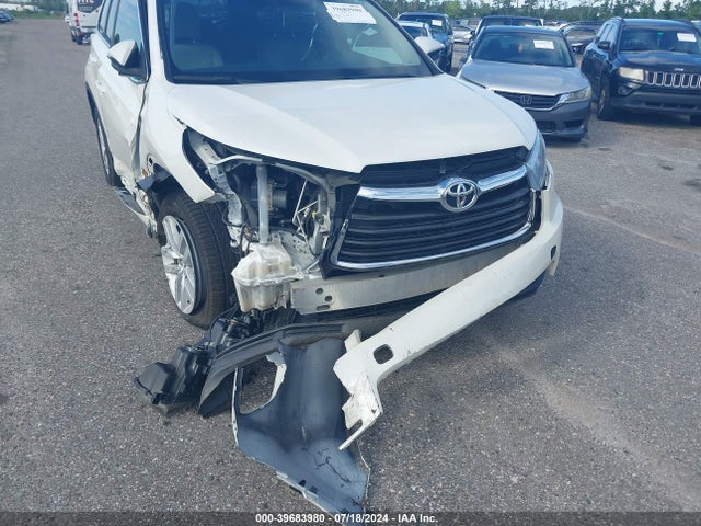 Toyota Highlander Le 2016 5TDZARFH2GS021803 Image 6