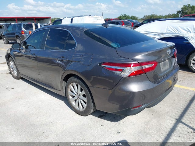 Toyota CAMRY LE 2020 4T1C11AK0LU342315 Image 3