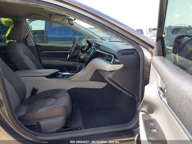 Toyota CAMRY LE 2020 4T1C11AK0LU342315 Image 5