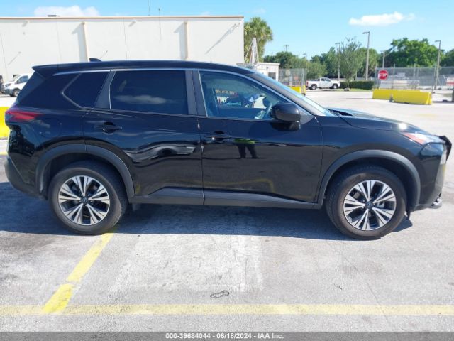 JN8BT3BA0PW420215 Nissan Rogue Sv Fwd