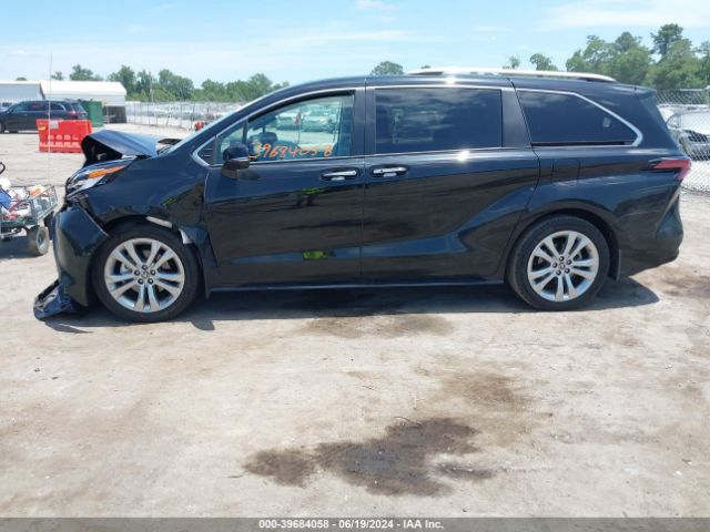 5TDERKEC2NS110269 Toyota Sienna Platinum