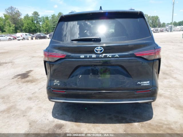 5TDERKEC2NS110269 Toyota Sienna Platinum