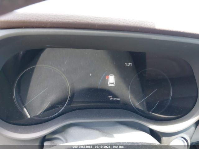 5TDERKEC2NS110269 Toyota Sienna Platinum