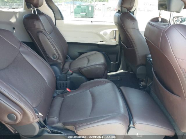 5TDERKEC2NS110269 Toyota Sienna Platinum