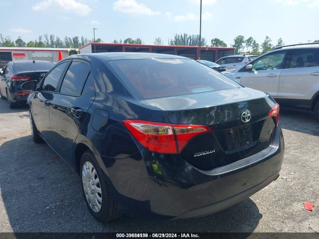 Toyota COROLLA LE 2018 2T1BURHE6JC984764 Image 3