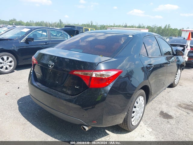Toyota COROLLA LE 2018 2T1BURHE6JC984764 Image 4