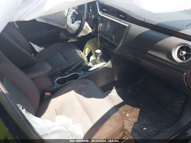 Toyota COROLLA LE 2018 2T1BURHE6JC984764 Image 5