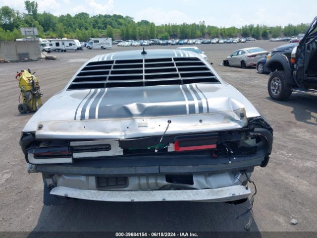 2C3CDZBT3GH279290 Dodge Challenger R/t Plus Shaker