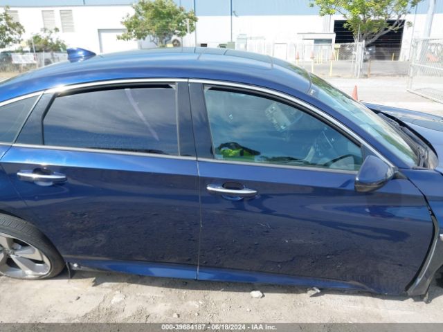 1HGCV2F93JA032163 Honda Accord Touring 2.0t