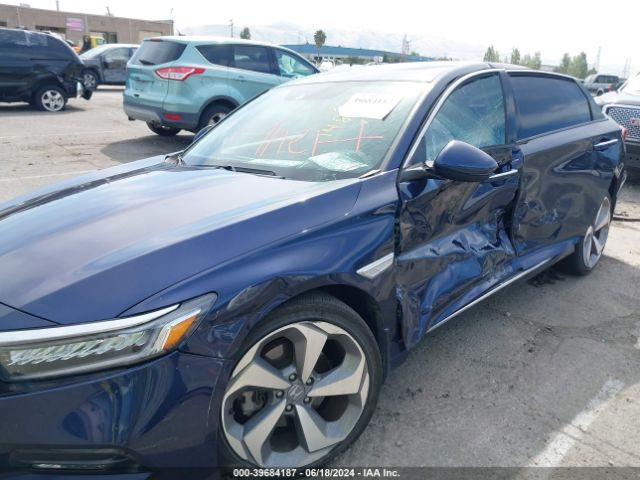 1HGCV2F93JA032163 Honda Accord Touring 2.0t