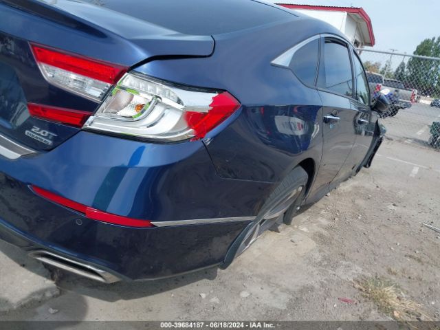 1HGCV2F93JA032163 Honda Accord Touring 2.0t
