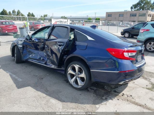 1HGCV2F93JA032163 Honda Accord Touring 2.0t