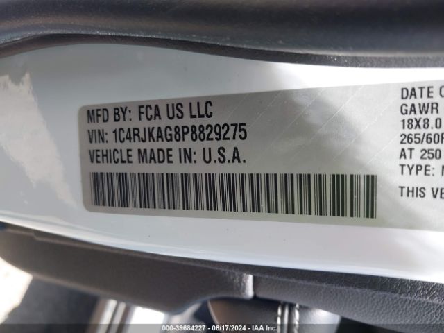 1C4RJKAG8P8829275 Jeep Grand Cherokee L Laredo 4x4