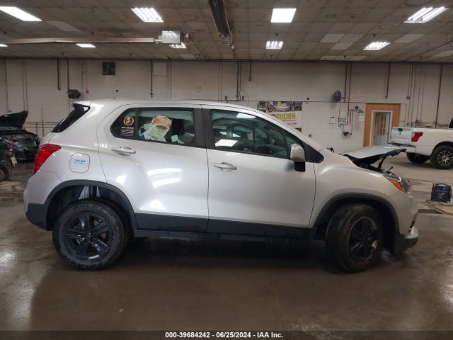 Chevrolet TRAX LS 2017 3GNCJNSB2HL224480 Image 13