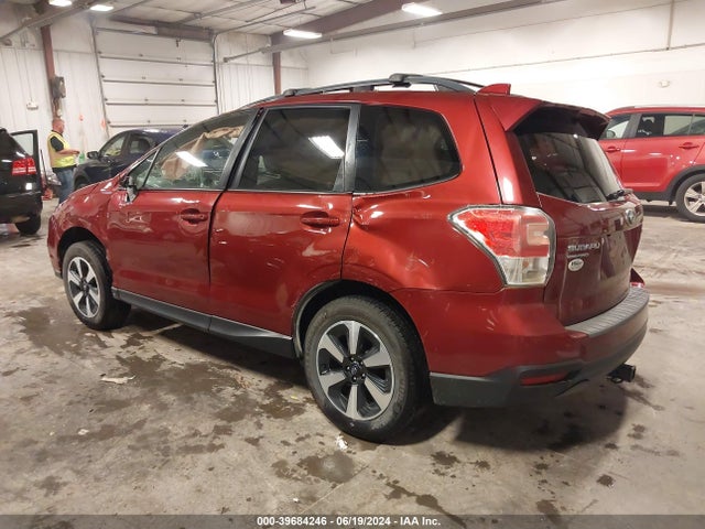 Subaru Forester 2.5i Premium 2017 JF2SJAEC8HH545831 Image 3