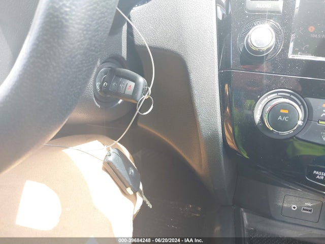 5N1AT2MT8KC810579 Nissan ROGUE S