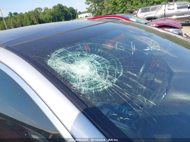 2011 JAGUAR XJ SAJWA1CB9BLV16936 Photo 5