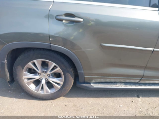 Toyota Highlander Xle V6 2015 5TDJKRFH5FS180095 Image 19