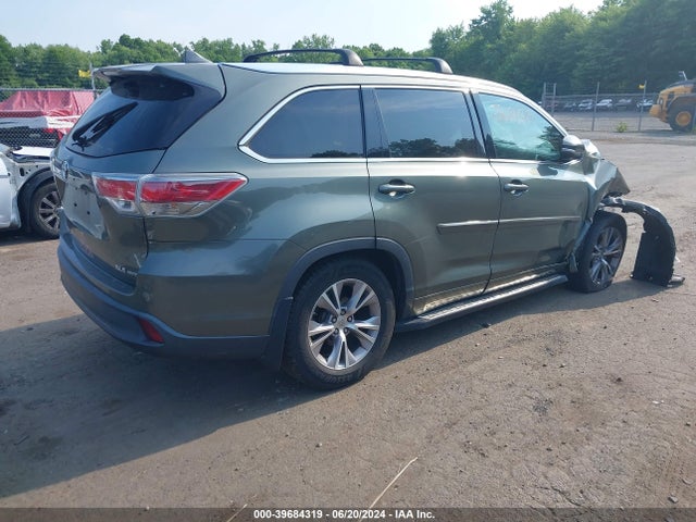 Toyota Highlander Xle V6 2015 5TDJKRFH5FS180095 Image 4