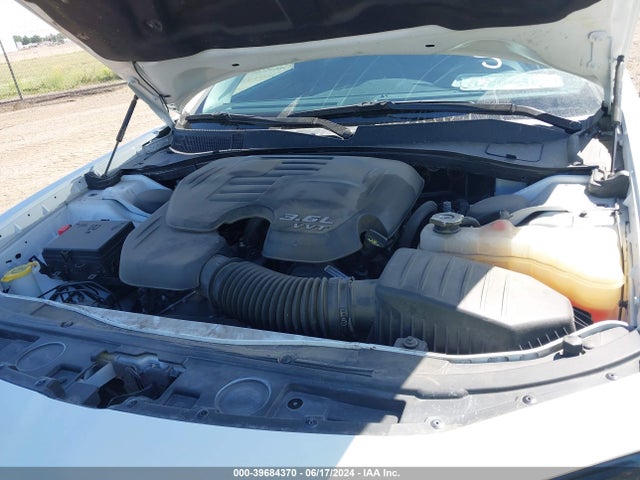 2C3CCARG5NH134567 Chrysler 300 Touring Awd