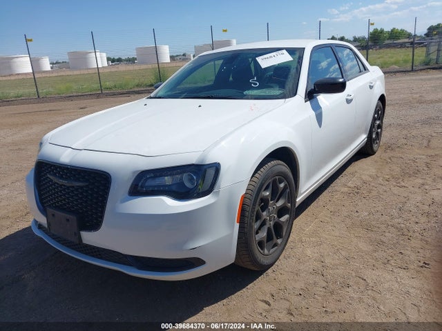 2C3CCARG5NH134567 Chrysler 300 Touring Awd