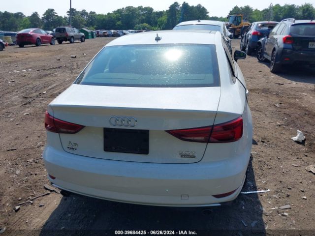 WAUB8GFF1J1072579 Audi A3 2.0t Premium/2.0t Tech Premium