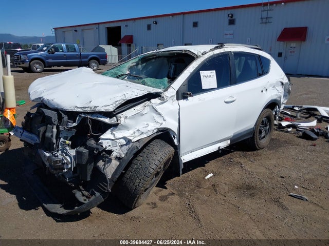 Toyota RAV4 LE 2017 2T3BFREV5HW612539 Image 2