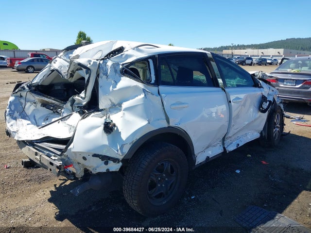 Toyota RAV4 LE 2017 2T3BFREV5HW612539 Image 4