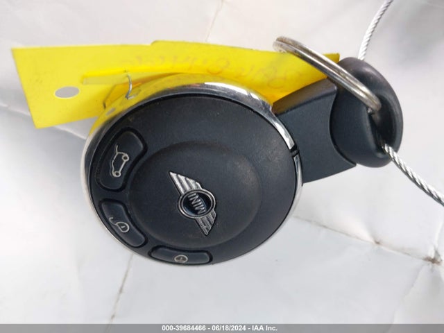 2009 MINI COOPER S CLUBMAN WMWMM33589TP91059 Photo 10