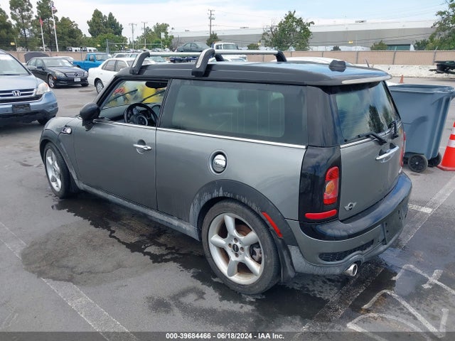 2009 MINI COOPER S CLUBMAN WMWMM33589TP91059 Photo 2