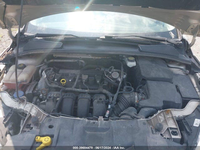 Ford FOCUS SE 2017 1FADP3F24HL265351 Image 10