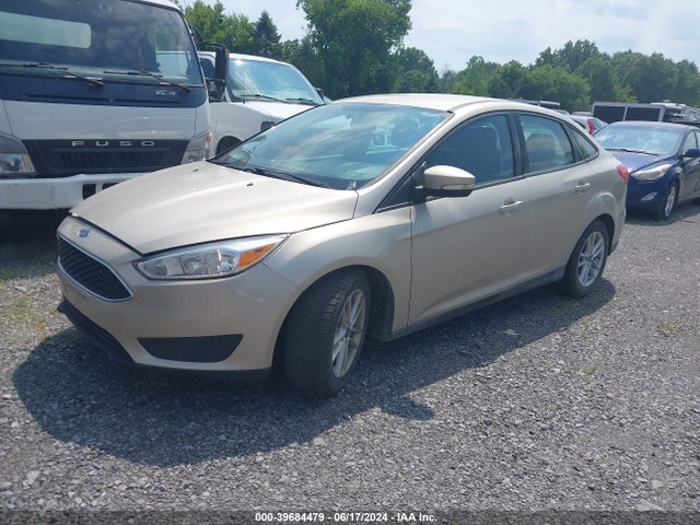 Ford FOCUS SE 2017 1FADP3F24HL265351 Image 2