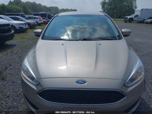 Ford FOCUS SE 2017 1FADP3F24HL265351 Image 6