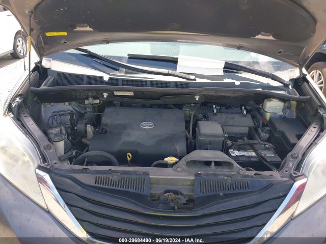Toyota Sienna Le V6 8 Passenger 2014 5TDKK3DC5ES418079 Image 10