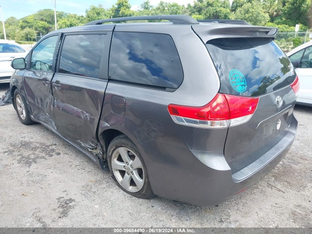Toyota Sienna Le V6 8 Passenger 2014 5TDKK3DC5ES418079 Image 3