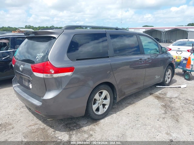 Toyota Sienna Le V6 8 Passenger 2014 5TDKK3DC5ES418079 Image 4