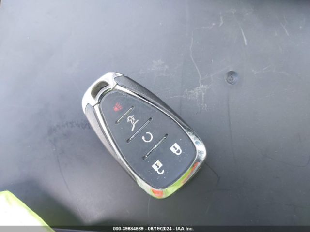 2GNAXMEV8J6101587 Chevrolet Equinox Premier