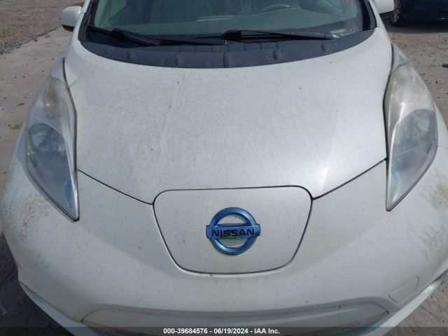 1N4AZ0CP2FC311820 Nissan LEAF SV