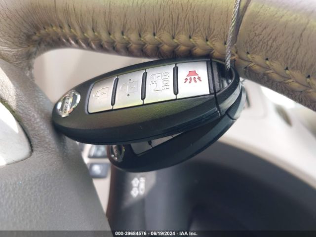 1N4AZ0CP2FC311820 Nissan LEAF SV