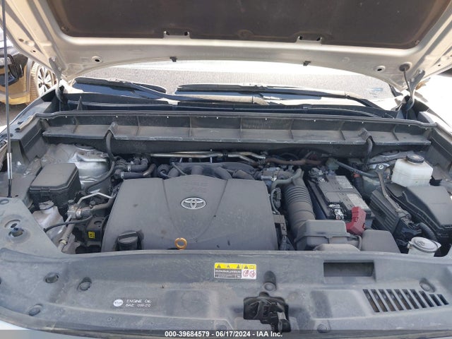 Toyota Highlander Xle 2021 5TDGZRAH7MS532779 Image 10