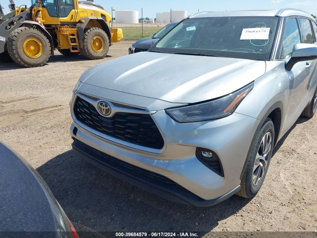 Toyota Highlander Xle 2021 5TDGZRAH7MS532779 Image 12